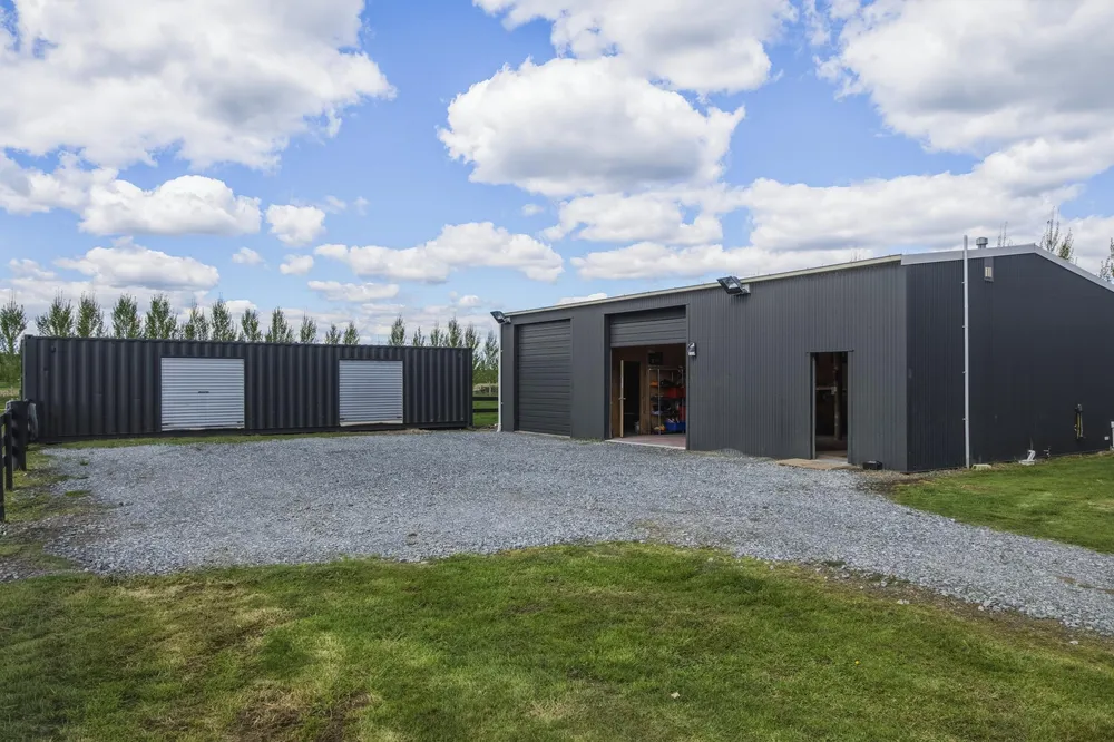 Photos of 95A Limmer Road
