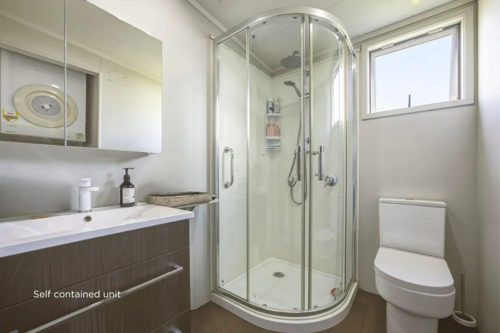 Photos of 95A Limmer Road