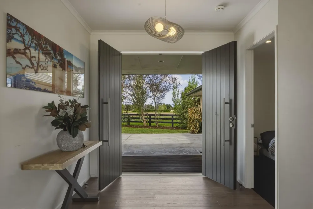 Photos of 95A Limmer Road