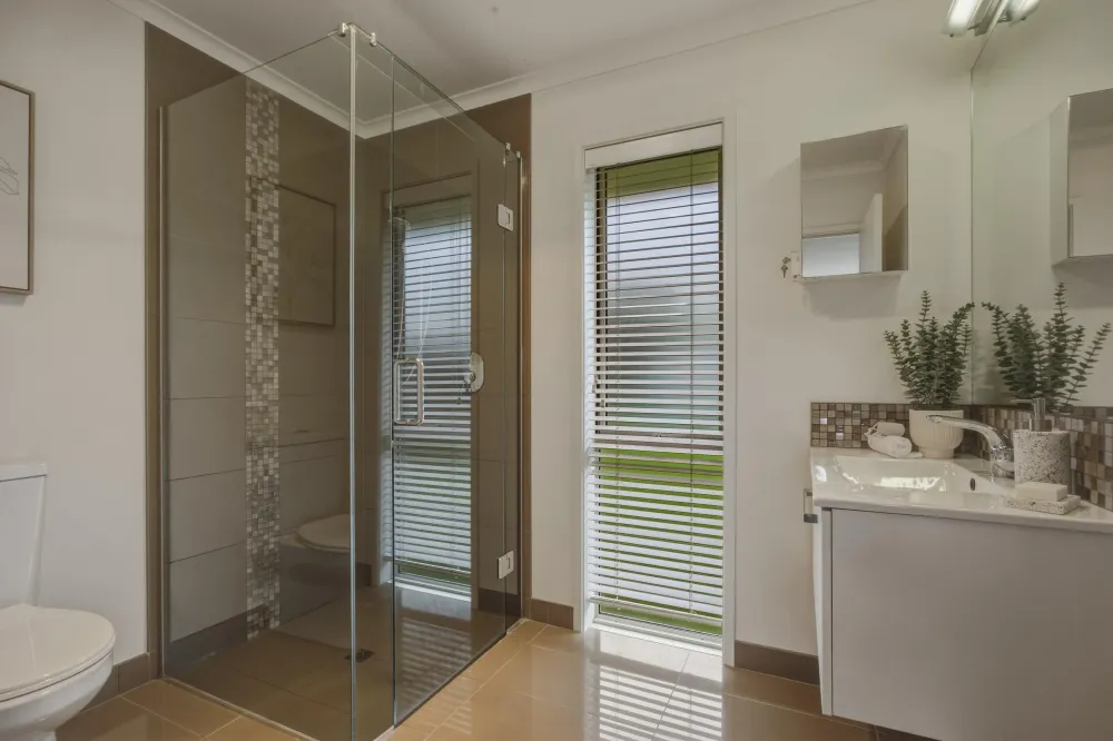 Photos of 95A Limmer Road