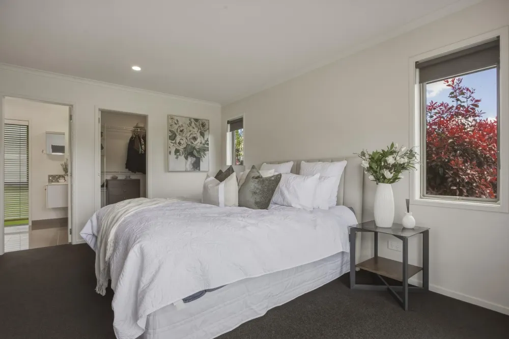Photos of 95A Limmer Road