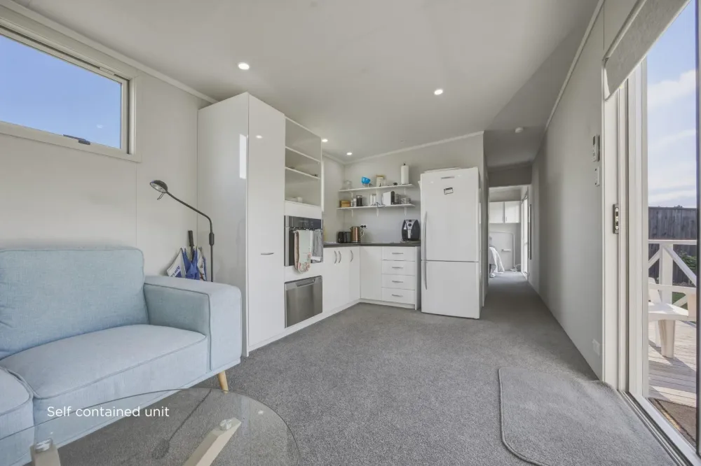 Photos of 95A Limmer Road