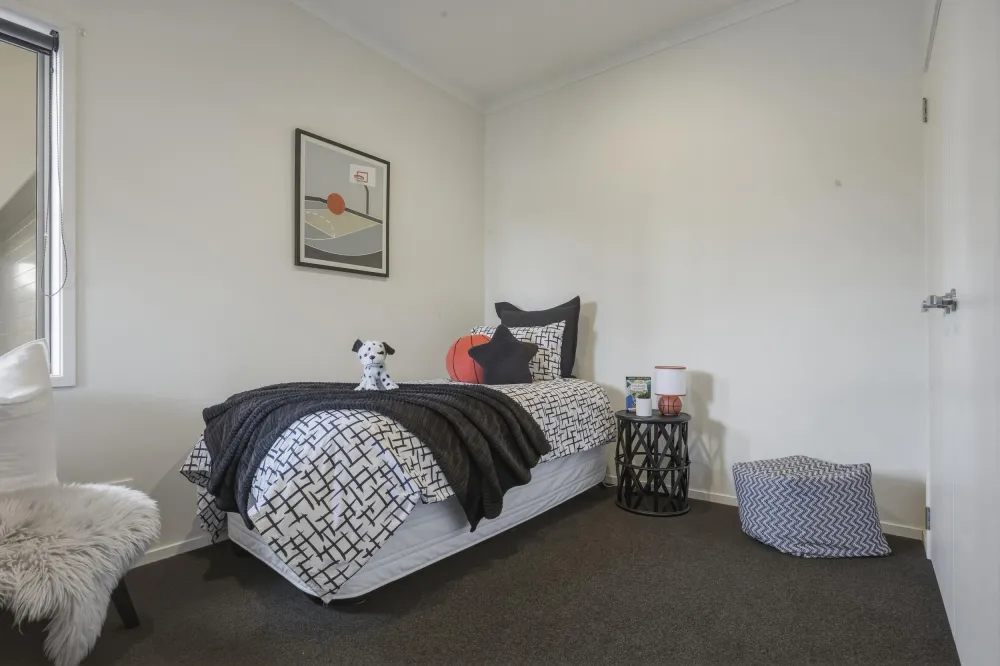 Photos of 95A Limmer Road