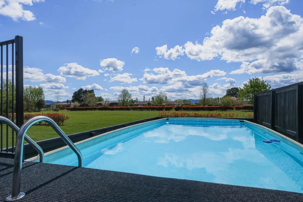 Photos of 95A Limmer Road