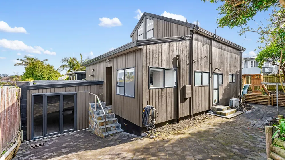 Photos of 29A Koraha Street