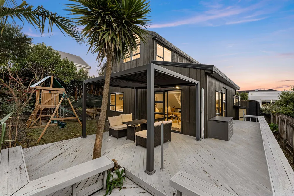 Photos of 29A Koraha Street