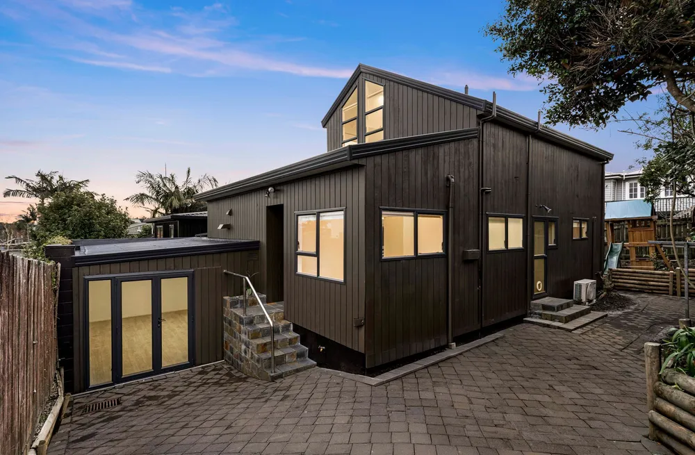 Photos of 29A Koraha Street