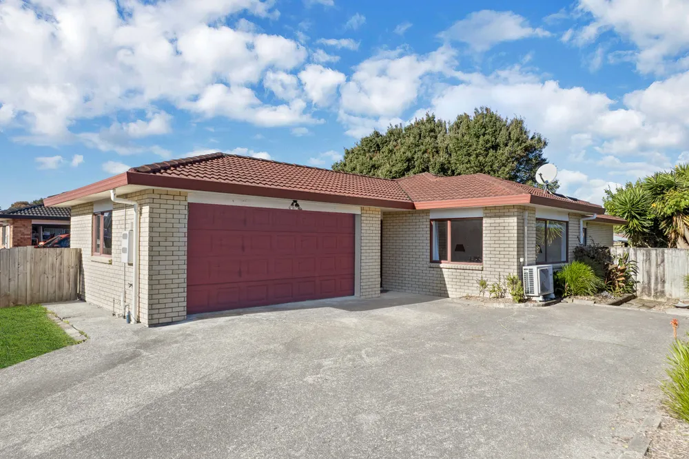 Photos of 12 Imjin Place