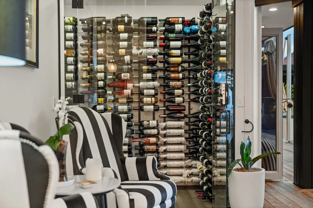 Photos of 6 River Oaks Drive