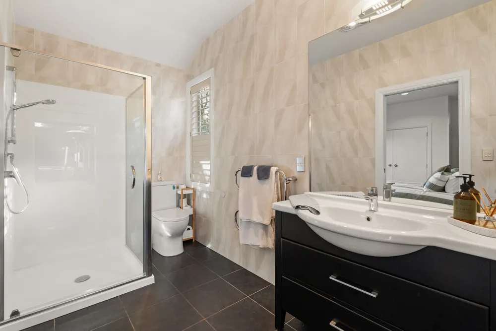 Photos of 6 River Oaks Drive