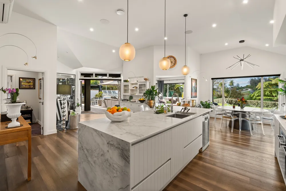 Photos of 6 River Oaks Drive