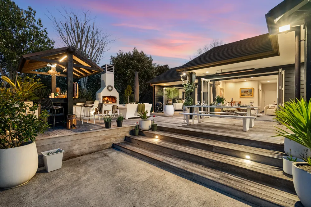 Photos of 6 River Oaks Drive
