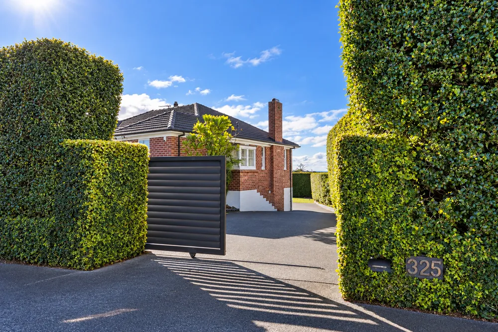 Photos of 325 St Heliers Bay Road