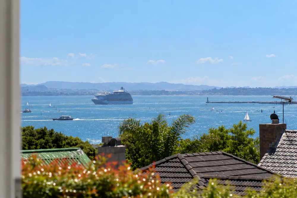 Photos of 325 St Heliers Bay Road