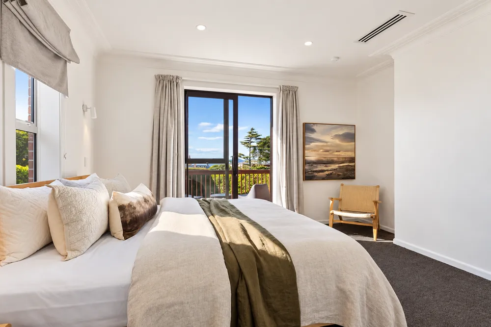 Photos of 325 St Heliers Bay Road