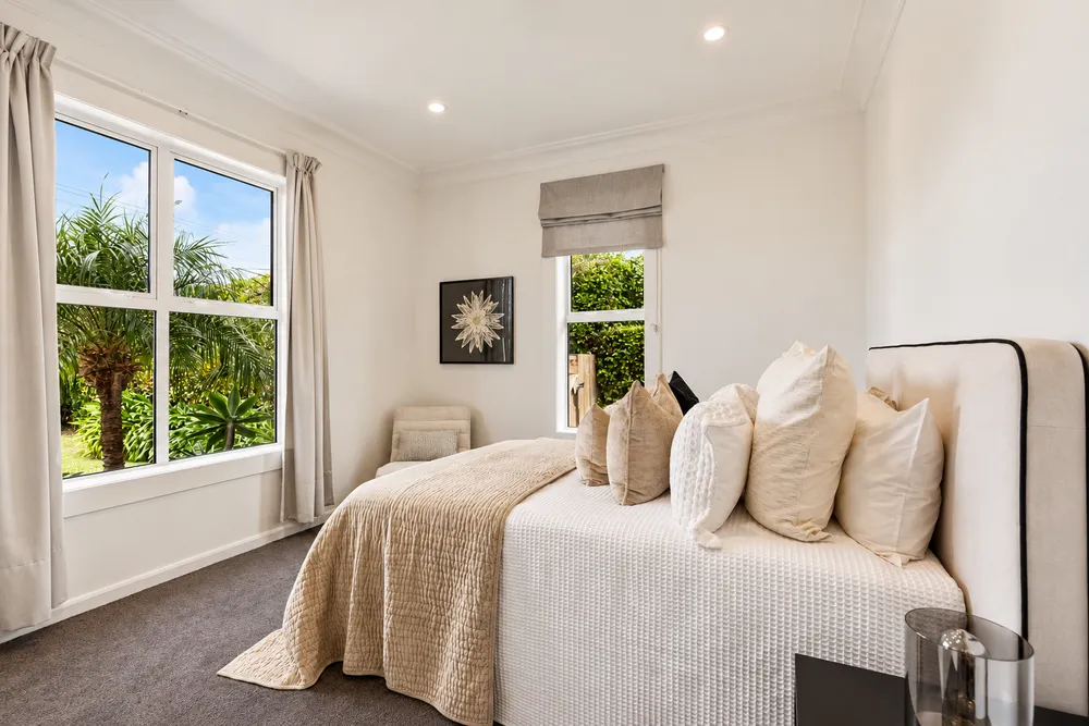 Photos of 325 St Heliers Bay Road