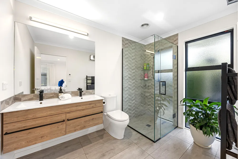 Photos of 10 Lyall Lane