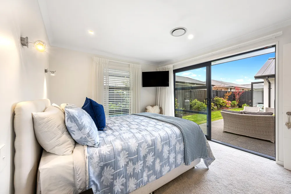 Photos of 10 Lyall Lane
