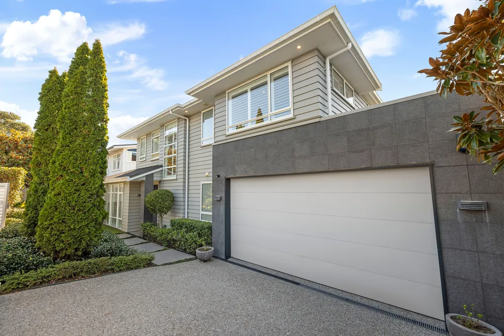 Photos of 34 Benbow Street