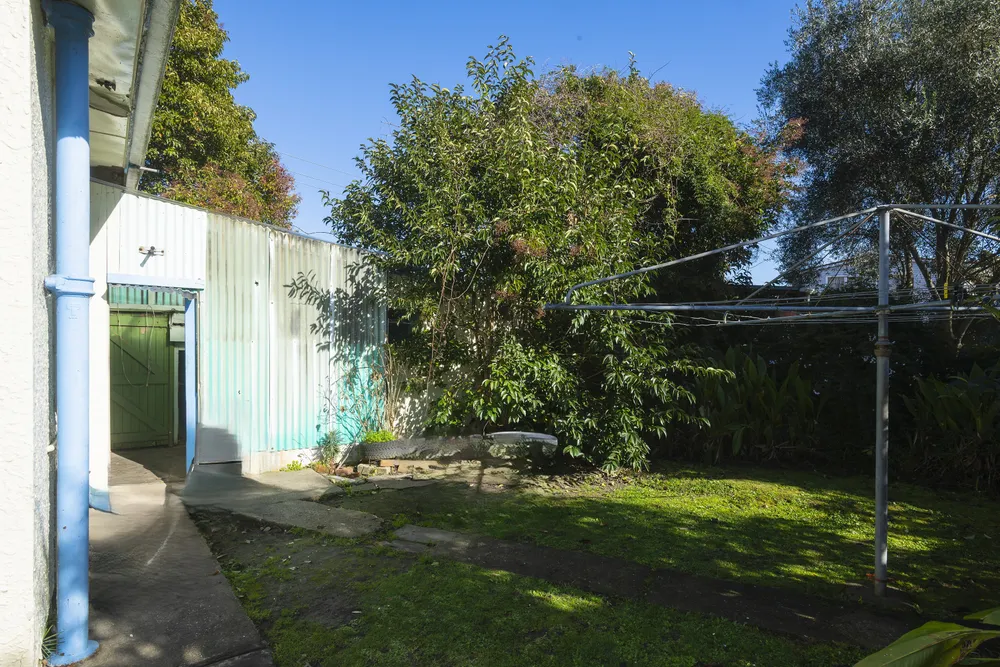 Photos of 2 Elm Street