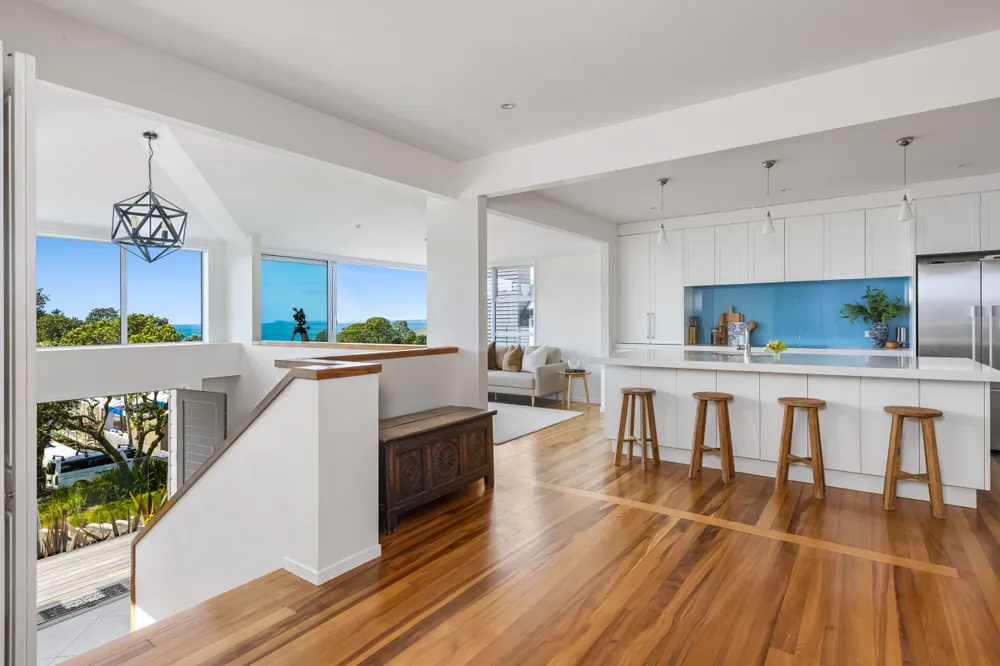 Photos of 25 Whitby Crescent