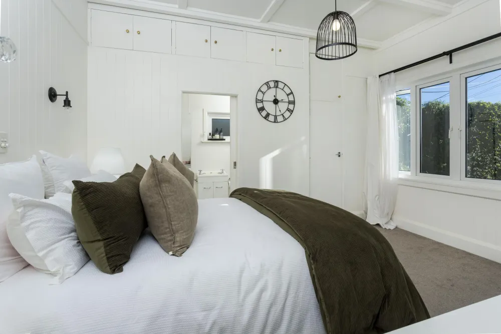 Photos of 313 Royal Road