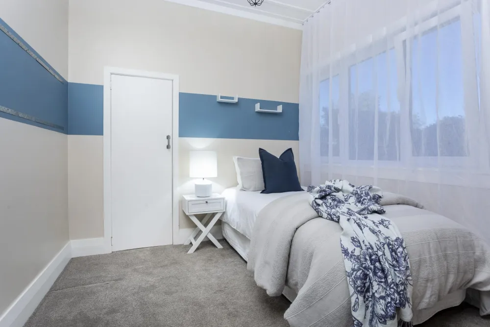 Photos of 313 Royal Road
