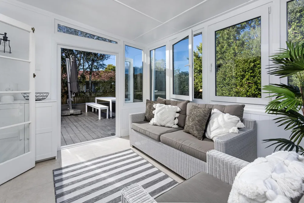 Photos of 313 Royal Road