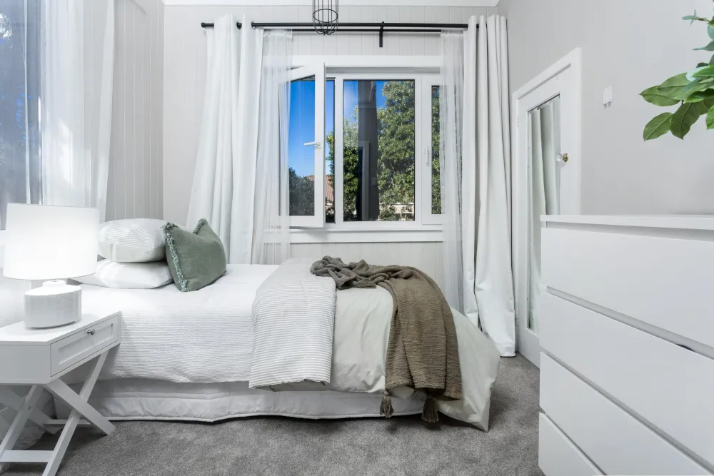 Photos of 313 Royal Road