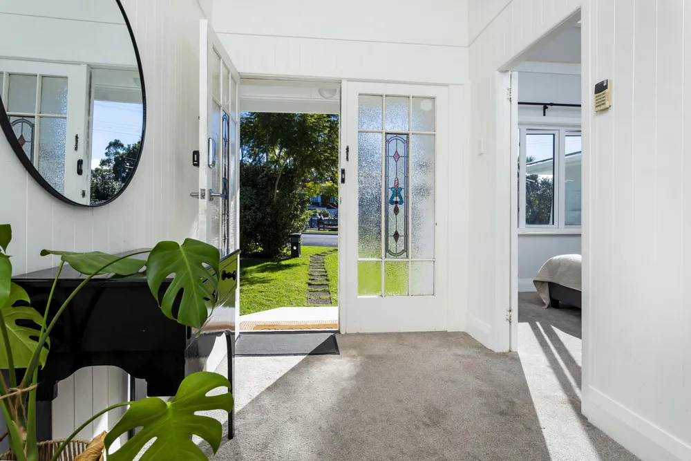 Photos of 313 Royal Road