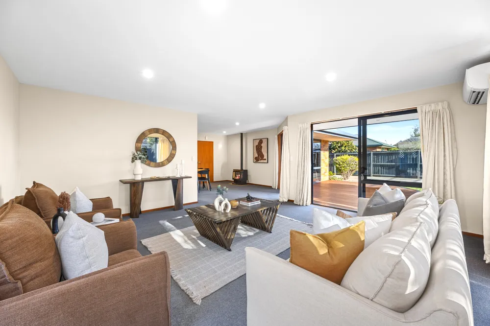 Photos of 371 High Street