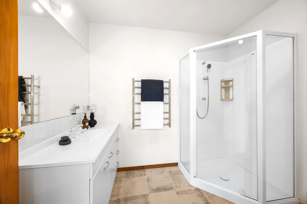 Photos of 371 High Street