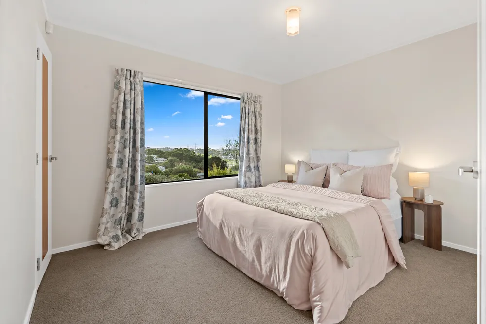 Photos of 1/40 Lilburn Crescent