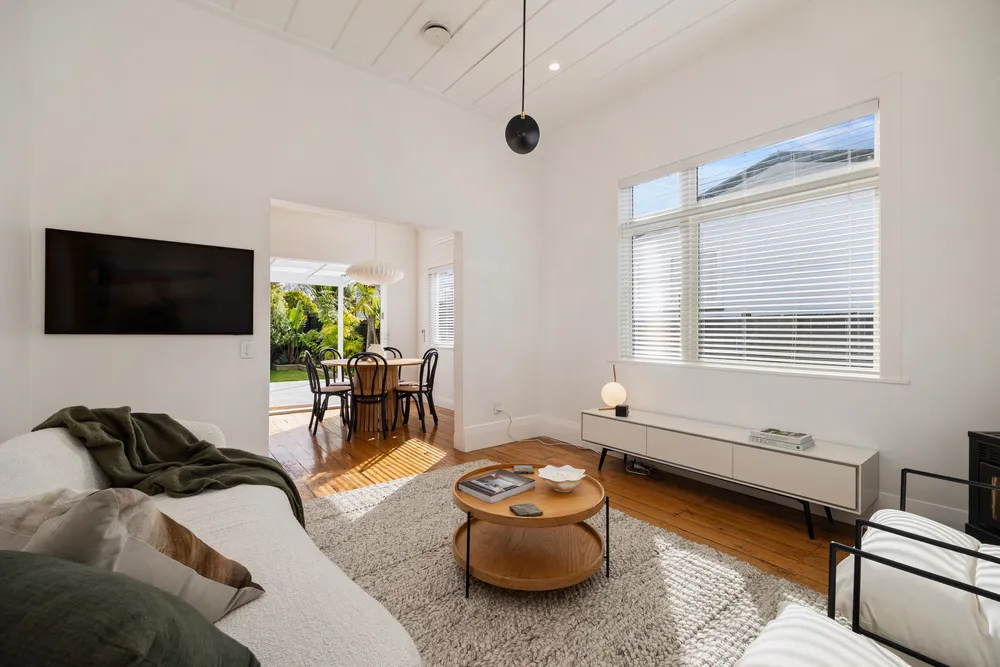 Photos of 319 Blockhouse Bay Road
