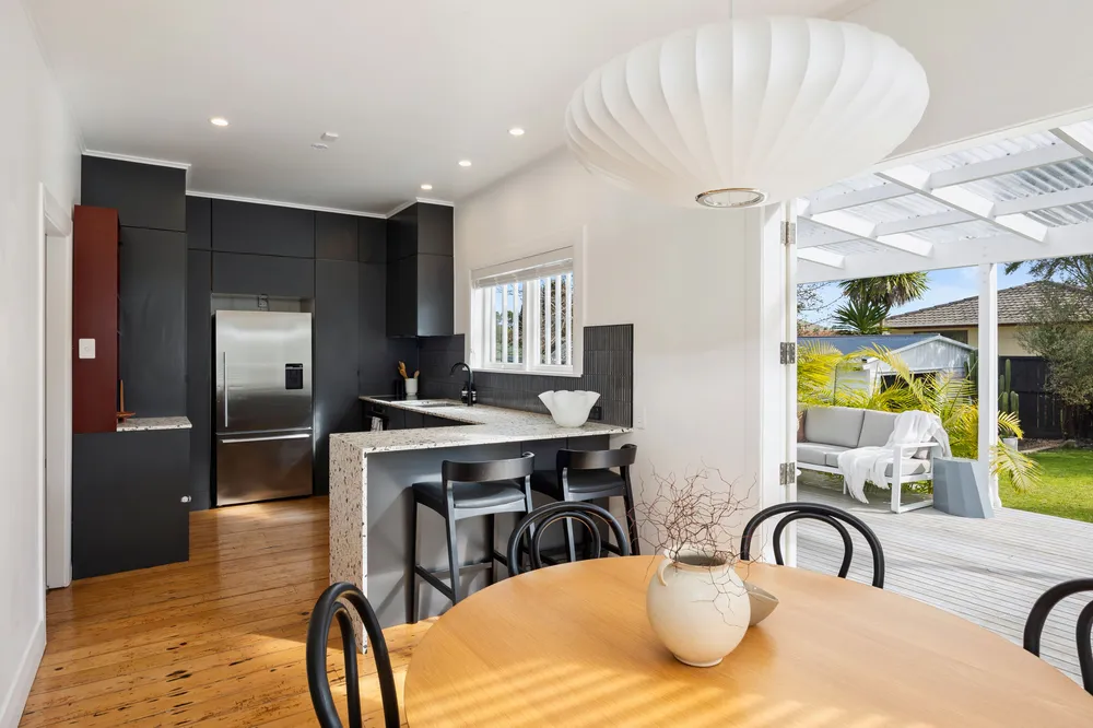 Photos of 319 Blockhouse Bay Road