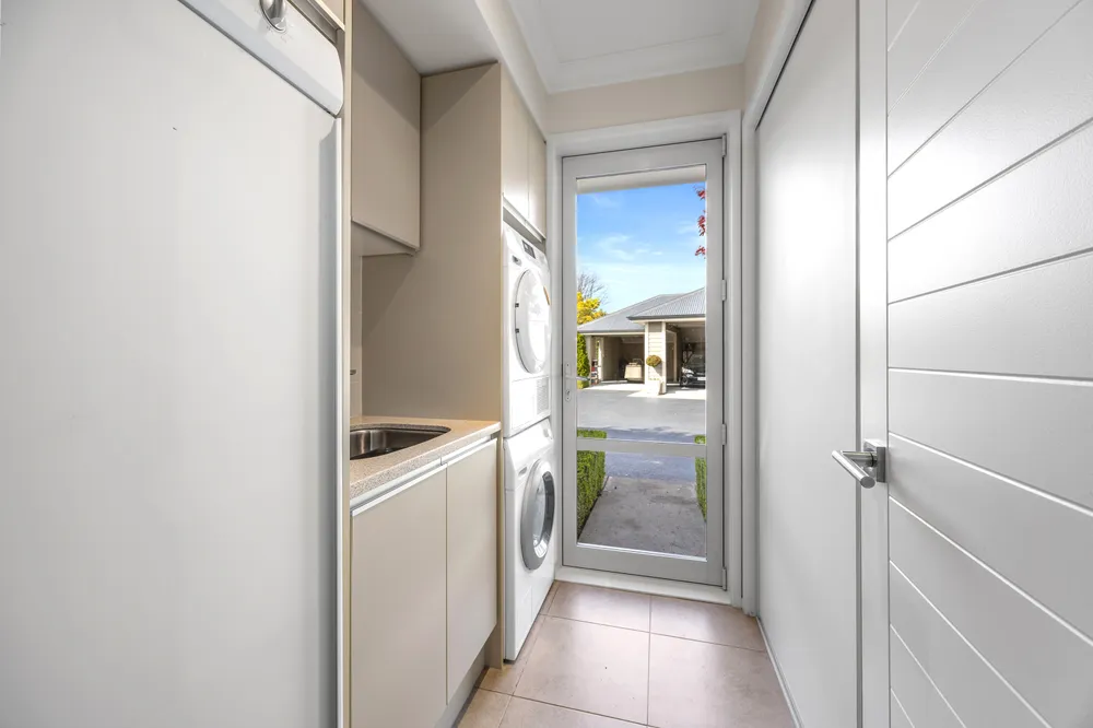 Photos of 3 Westall Lane