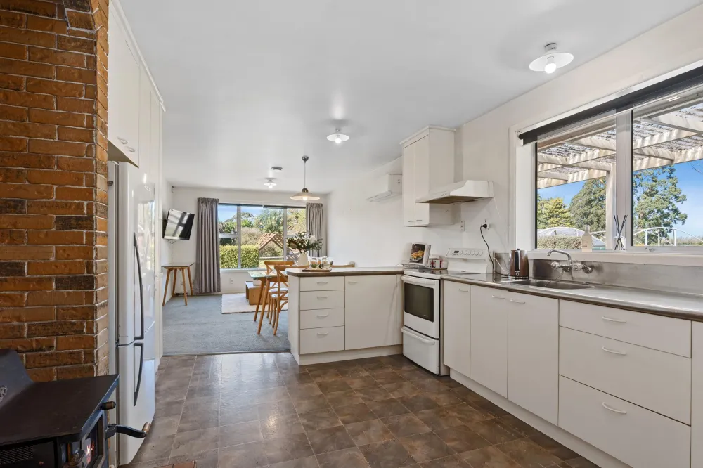 Photos of 225 Blakes Road