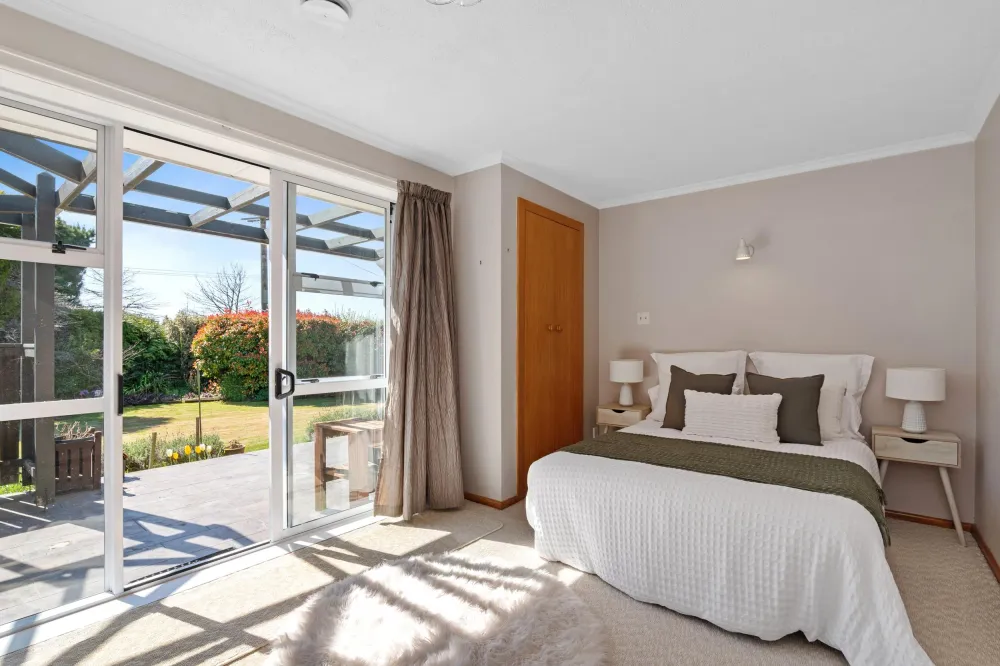 Photos of 225 Blakes Road