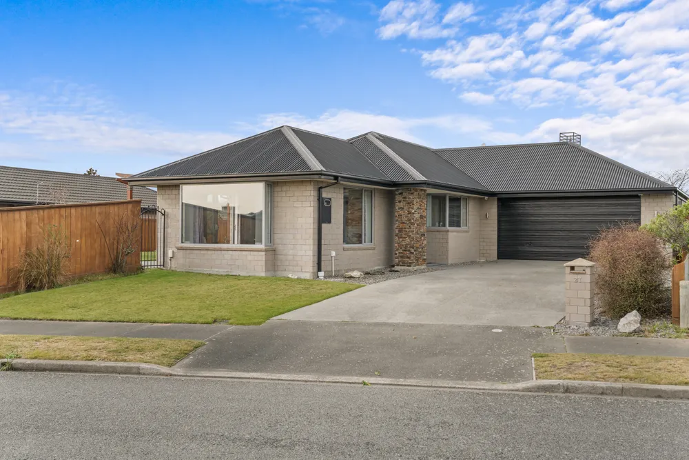 Photos of 27 Clematis Place