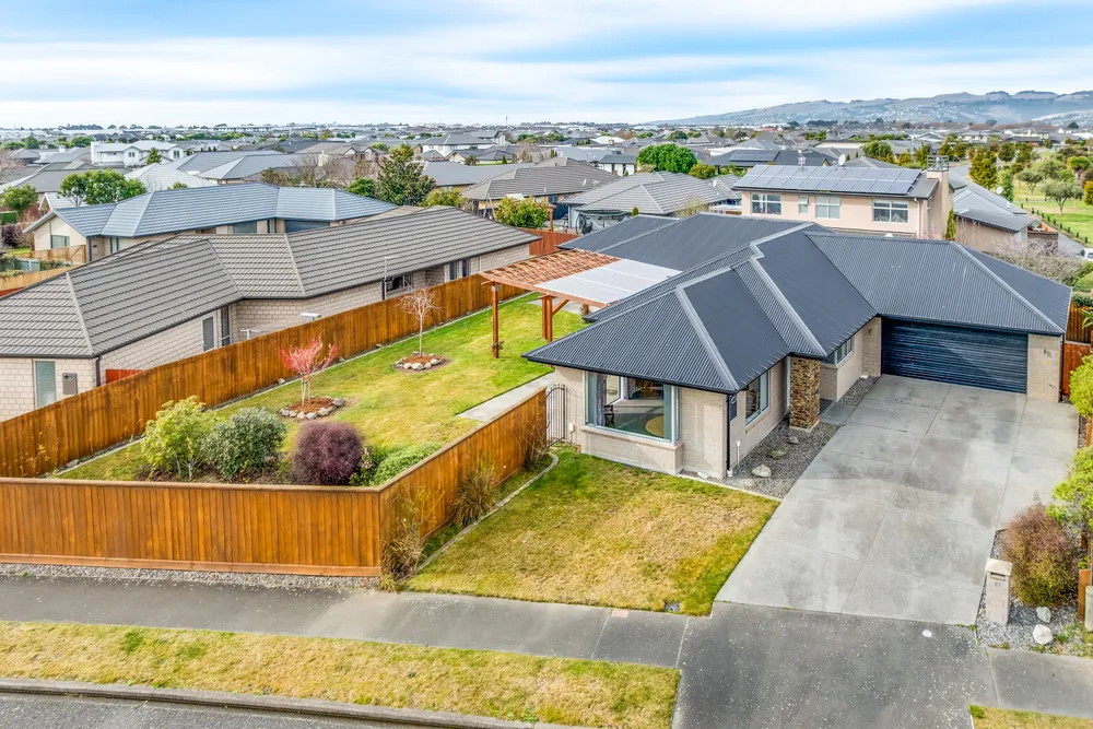 Photos of 27 Clematis Place