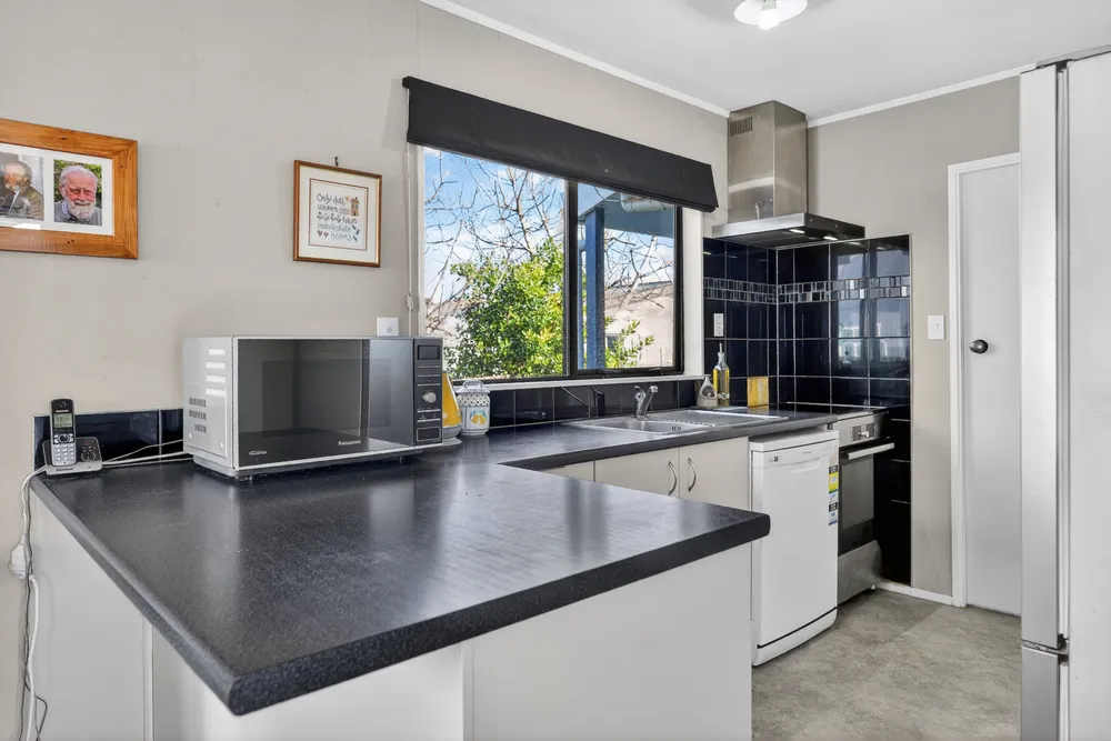 Photos of 49b Bandon Street
