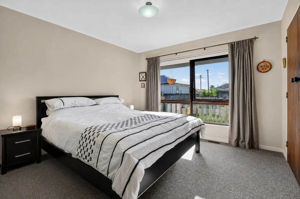Photos of 49b Bandon Street