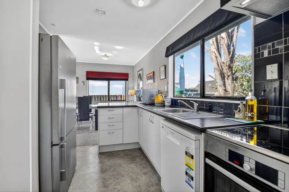 Photos of 49b Bandon Street