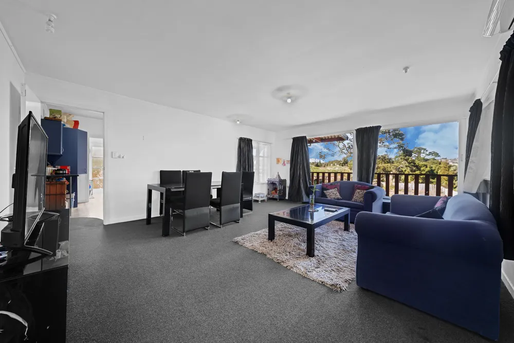 Photos of 82 Wolverton Street