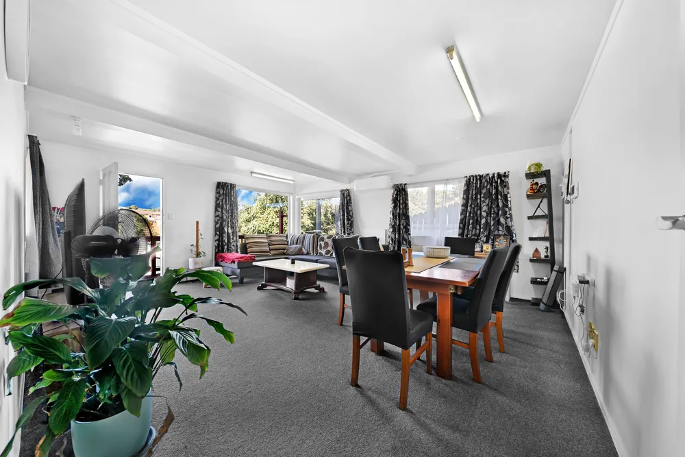 Photos of 82 Wolverton Street