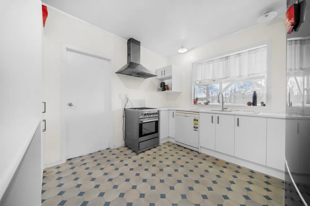Photos of 82 Wolverton Street