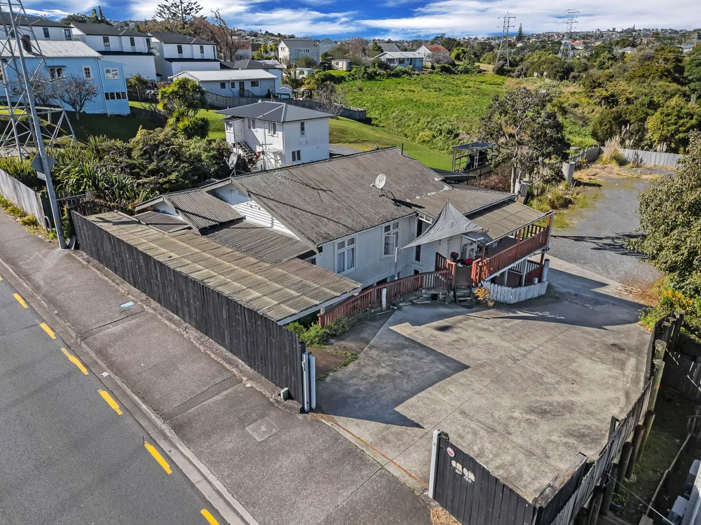 Photos of 82 Wolverton Street