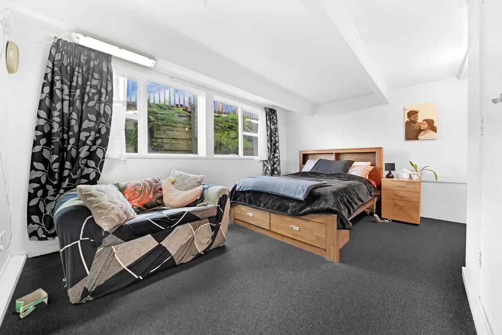 Photos of 82 Wolverton Street