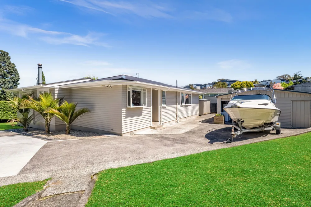 Photos of 61 Patons Road