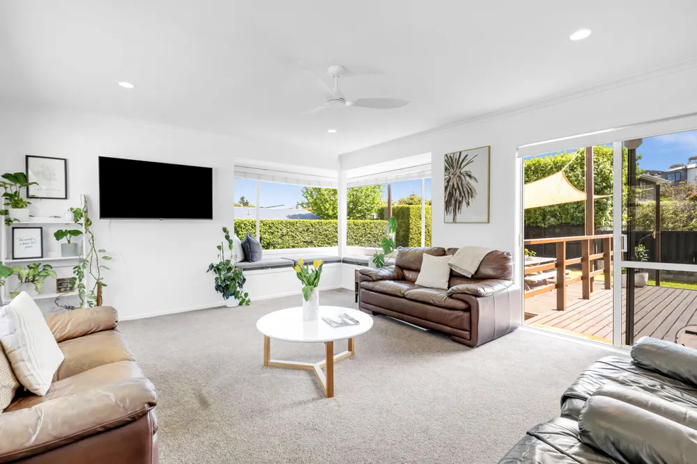 Photos of 61 Patons Road